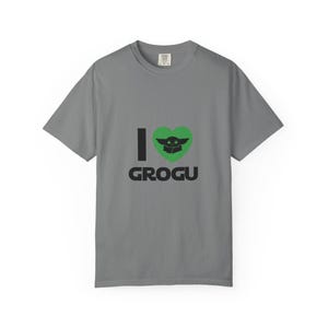 Camiseta "I Love Grogu" - Camiseta de Baby Yoda, linda camiseta de Mandalorian, idea de regalo para fans inspirada en Star Wars imagen 9