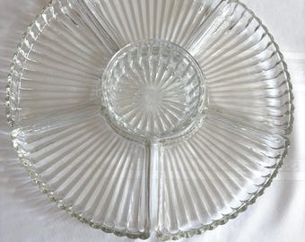 Plateau à relish vintage Indiana en verre pressé, 6 sections, motif soleil