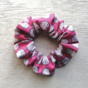 Hedgehog Scrunchie, Pink Scrunchie, Hedgehog Pattern, Hair Scrunchie, Cotton Scrunchie, Ponytail Holders, Hair Elastic, Gift for Teenager