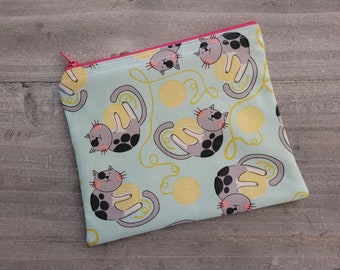 Cat snack bag for lunch