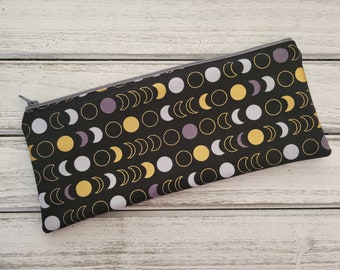 Moon utensil pouch