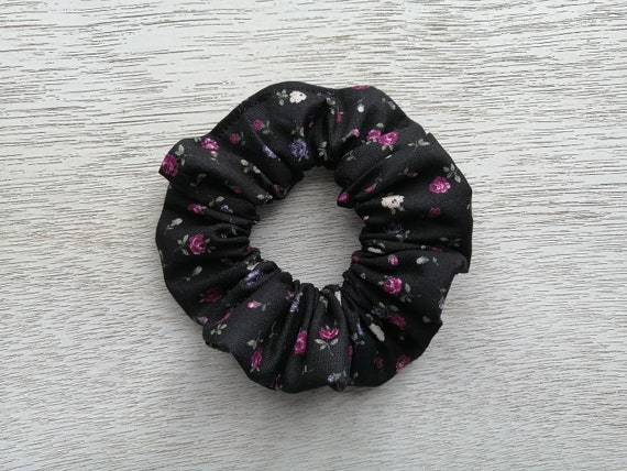 Black Scrunchie, Floral Scrunchie, Hair Scrunchie, White Floral Scrunchie, Scrunchie For Girl, Scrunchie For Woman, Floral Hair Elastic