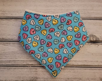 Valentine candies drool bib for baby