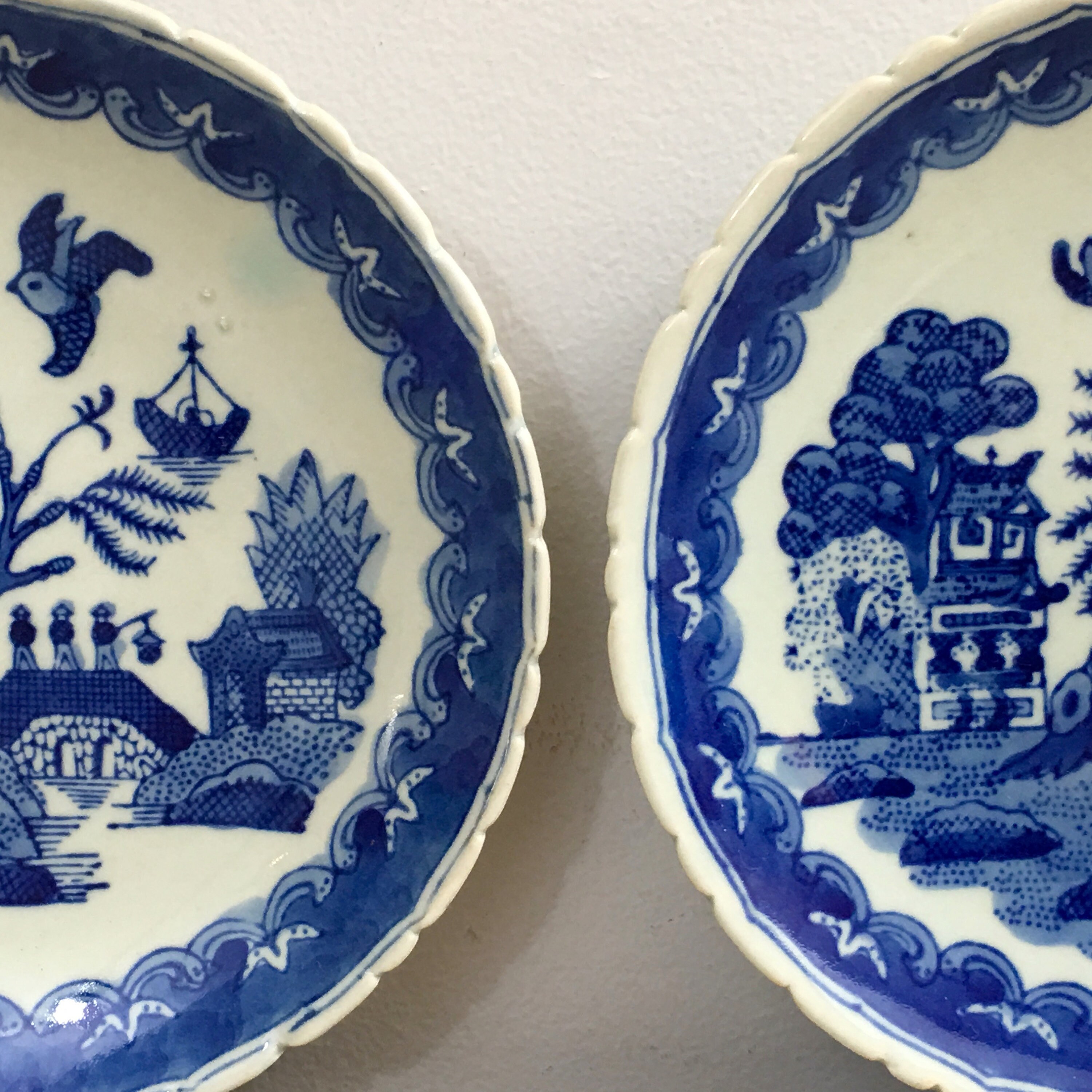 Chinese Blue Willow Decorative Plates Pair Blue White ...