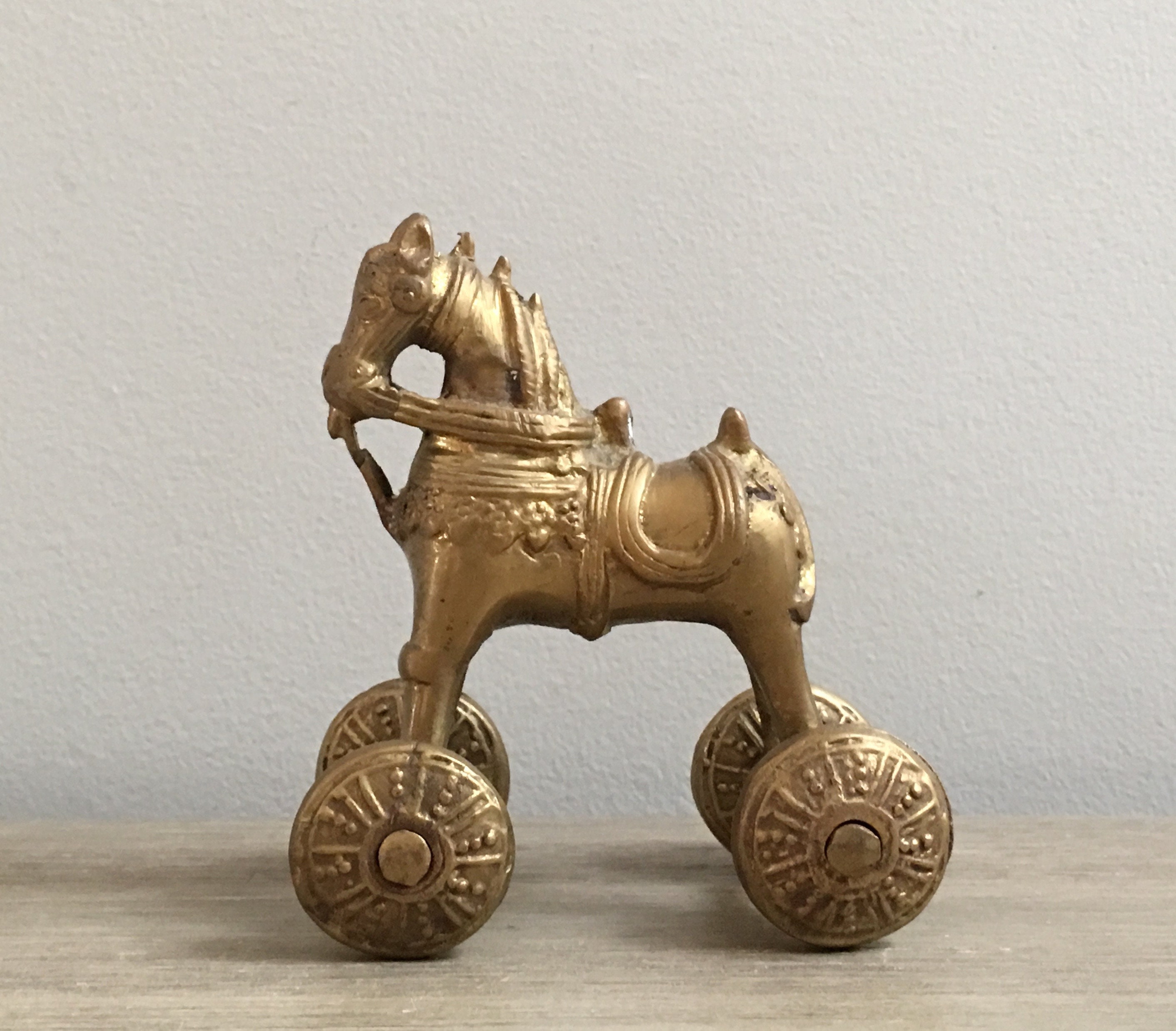 trojan horse figurine
