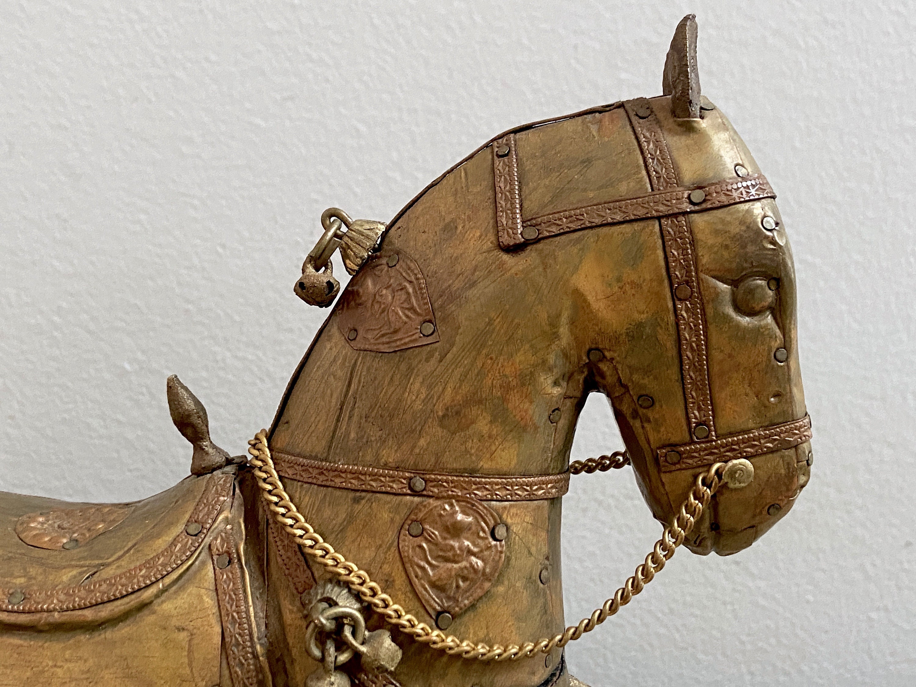 trojan horse figurine