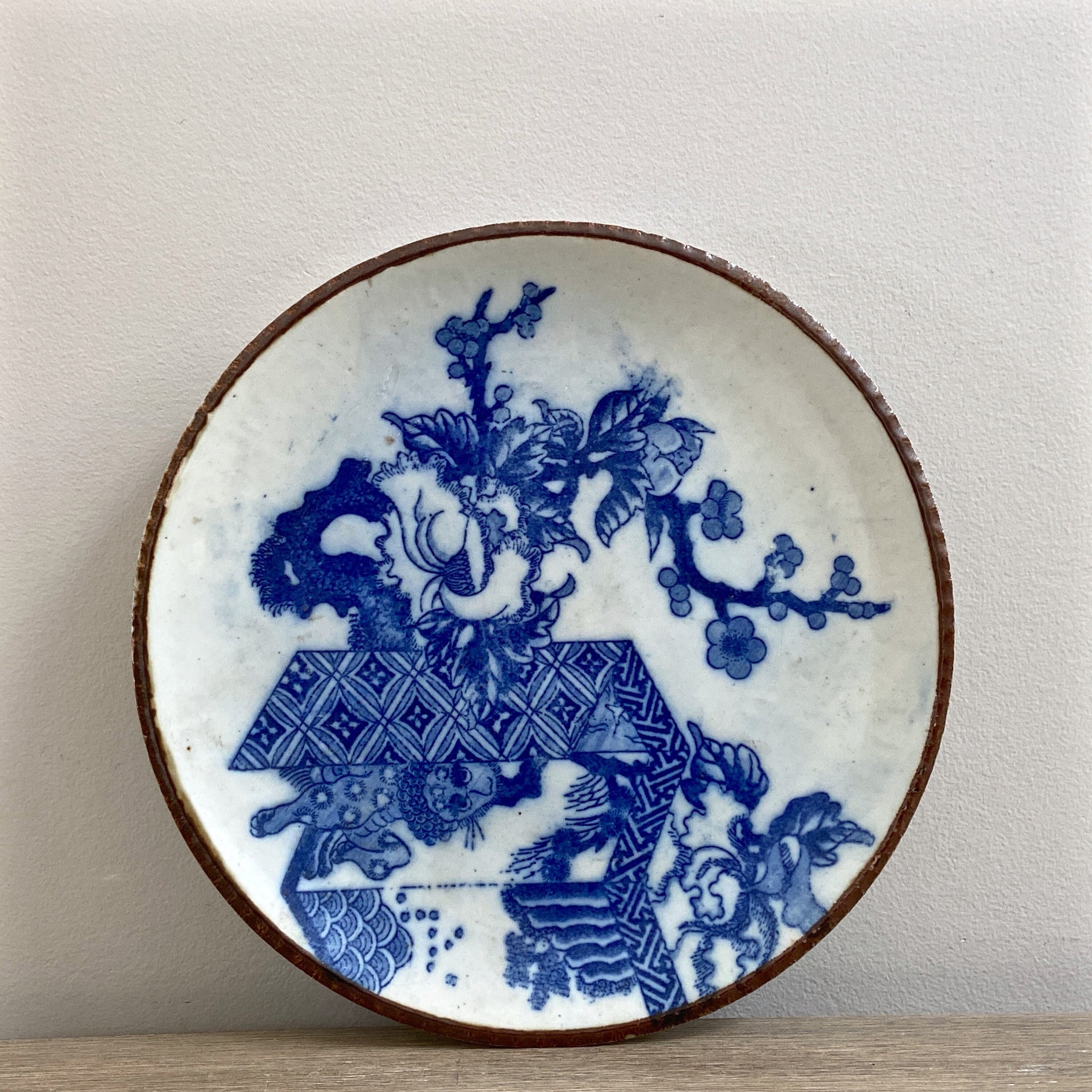 Large Igezara blue and white Japanese porcelain charger of three winter friends 
