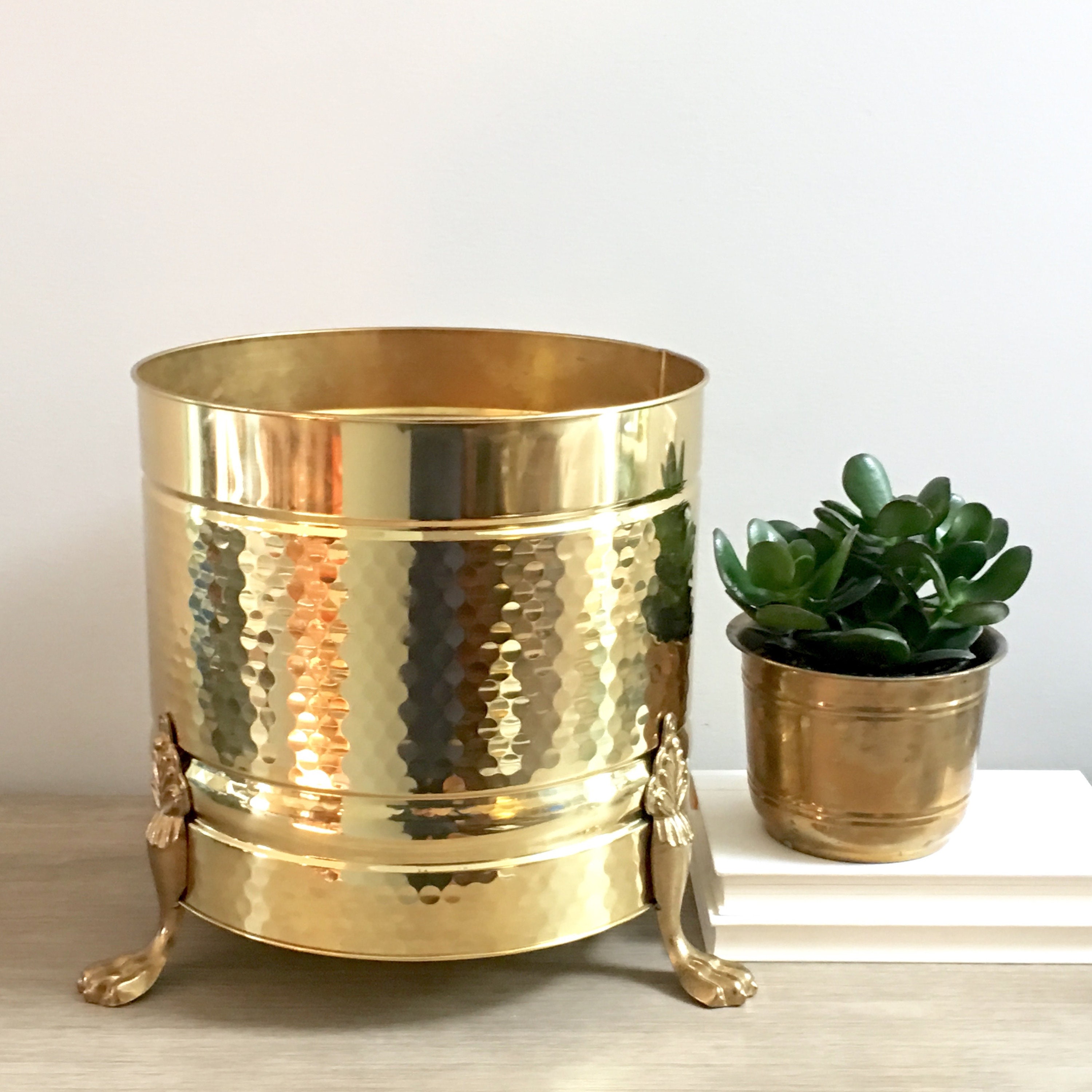 Large Brass Plant Pot with Claw Feet digitalcurrencyresearch.io