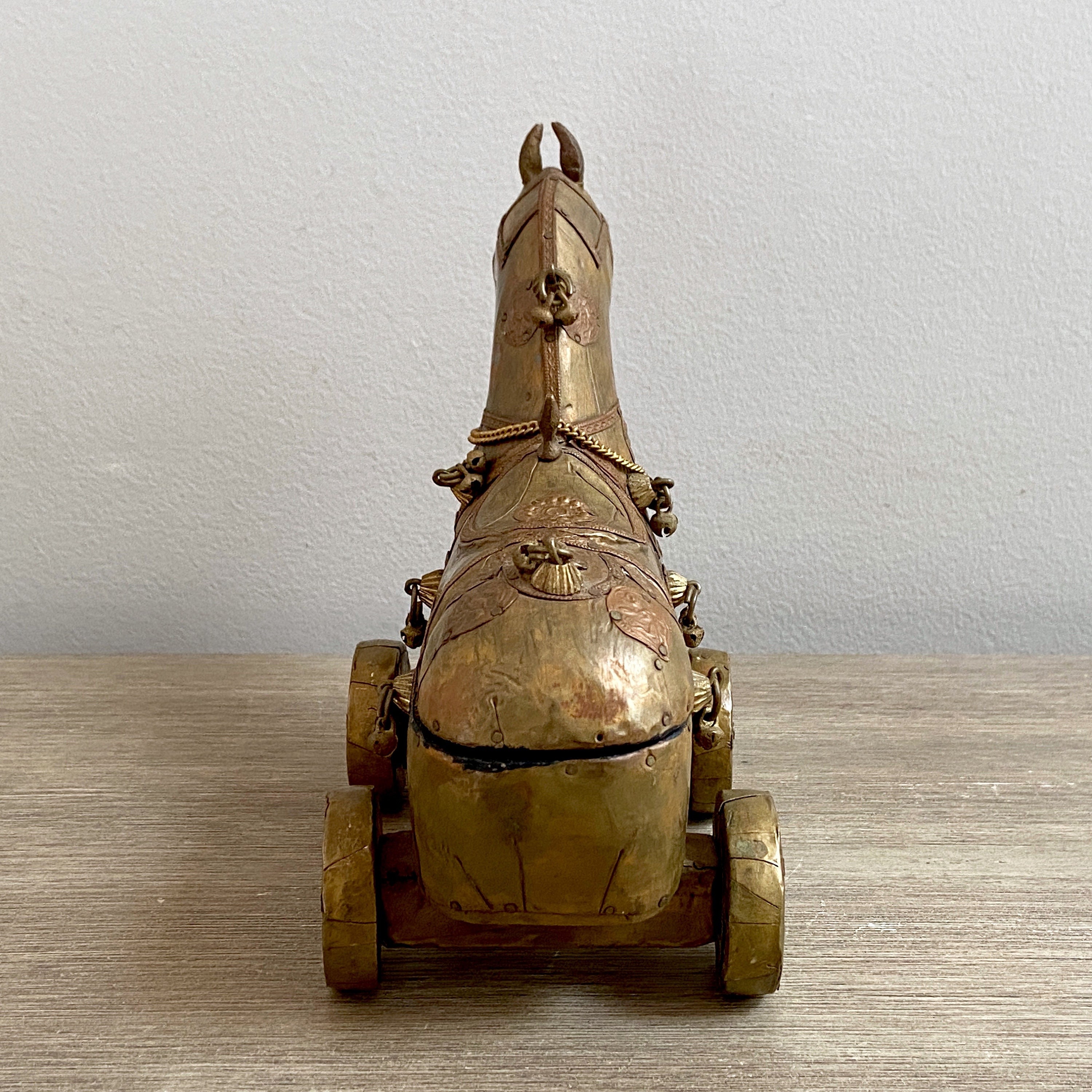 trojan horse figurine