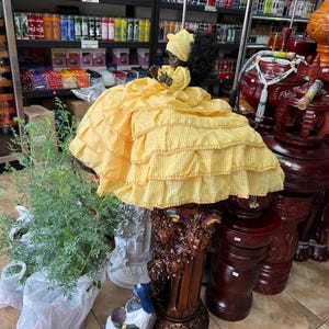Doll muñeca Muneca Gitana gypsy de Oshun Ochun en guinga gingham amarilla