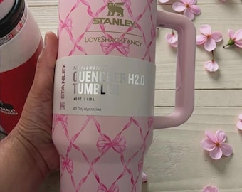 Stanley 1913 x Love Shack Fancy Baby Bow Pink Peppermint 40oz Holiday Quencher