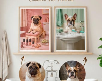 Puede incluir: Dos retratos personalizados enmarcados de mascotas con perros en escenas de baño humorísticas. Un carlino en un spa y un bulldog francés cepillándose los dientes. El texto "Custom Pet Portrait" está encima de los marcos.