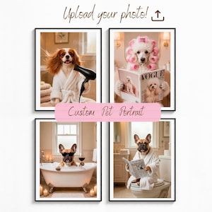 Puede incluir: Cuatro retratos de mascotas personalizados enmarcados. Uno muestra un perro con un secador de pelo, otro un perro con rulos rosas leyendo una revista, un tercer perro en una ba&ntilde;era con gafas de sol y el &uacute;ltimo perro leyendo un peri&oacute;dico en un inodoro. El texto dice "Upload your photo!" y "Custom Pet Portrait".
