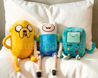 Adventure Time-knuffels: Jake the Dog (37 cm), BMO (28 cm) en Finn the Human (42 cm)