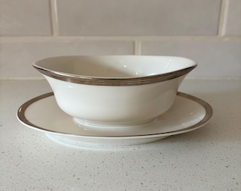 Charter Club Bridgeton porseleinen juskom, platina geometrische afwerking vintage