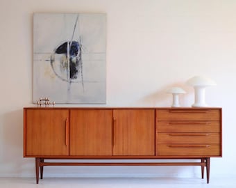 Walnut Mid-Century TV Console with Fluted Cabinets & Mid-Century Sideboard | Walnut TV Stand , Handcrafted Solid Wood,modern tv stand