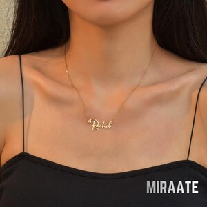 Collar con nombre personalizado, cadena ondulada de acero inoxidable, regalo para ella, colgante con nombre personalizado en letra cursiva.