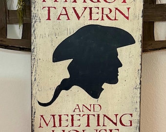 Insegna artigianale in legno rustico, The Patriot Tavern