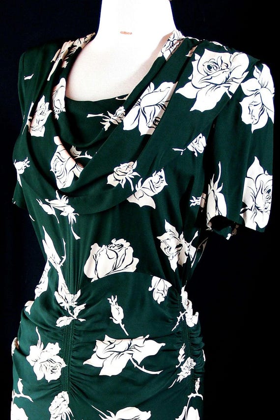 Vintage 1940s Dress, Novelty Print, Fishtail, Roses, Ruched, Herbert Schneider, Rayon, Fantail, Pin Up Girl, WW2 Sweetheart
