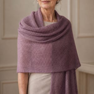 Chal de noche de mohair y seda para la madre del novio, elegante chal formal, bufanda de ópera, capa para invitada de boda para la madre de la novia, color ciruela empolvada