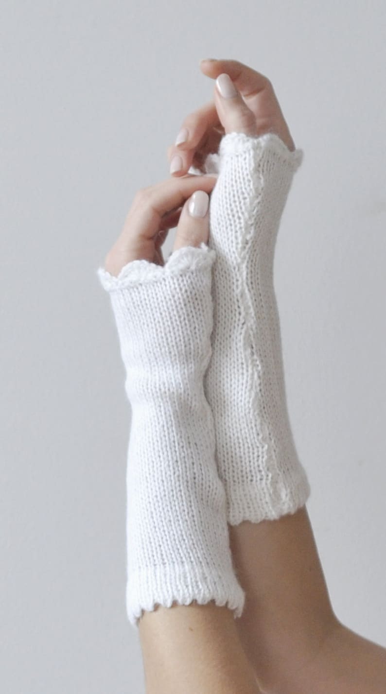 wedding wrist warmers arm warmers bridal white gloves fingerless mittens alpaca mittens bridesmaids arm warmers gloves for bride