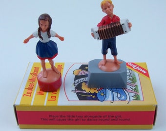 Magic Musician, Novelty Magnet Toy from Western Germany