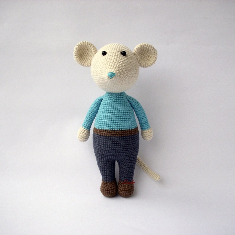 PDF Mouse Gigio and Gigie Crochet Toy DIY tutorial