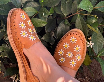 Mexican Huaraches White Flowers