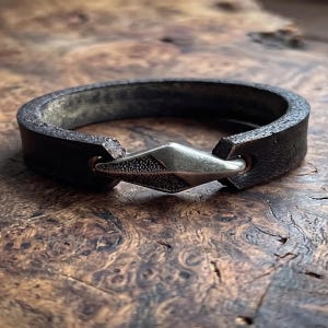 Vegetable Tanned Leather Bracelet, White Brass Hook, Minimalist Cuff