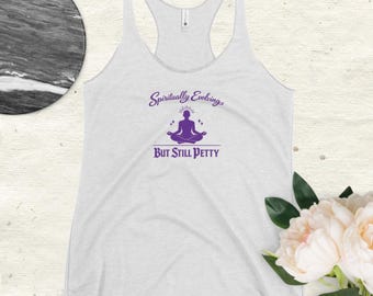 Spiritueel evoluerende maar nog steeds kleine racerback-tanktop