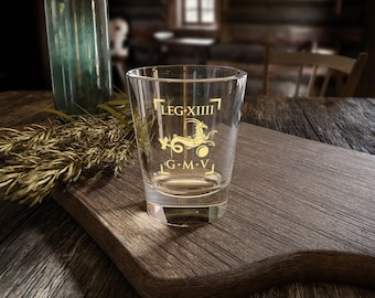 Vaso de chupito con el emblema de la Legión Romana / 44 ml (1,5 oz) de vidrio grabado