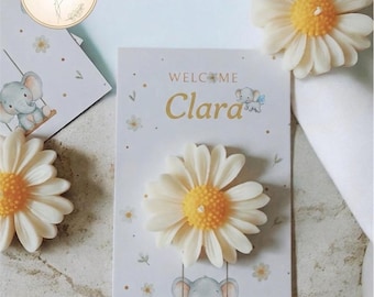 Personalized Daisy Candle Placeholder Favors – Handcrafted Flower-Shaped Candles for Baptisms, Births, and Communions –