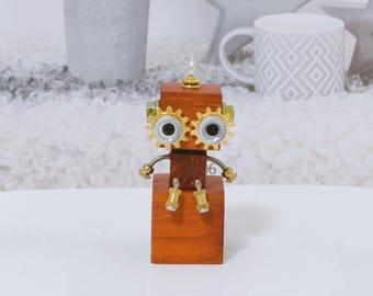 Handcrafted Tiny Cute Wooden Mechenical Steampunk Robot Miniature, Sitting on Wood Block Robotic Desk Buddy, Gift for Boyfriend Collector