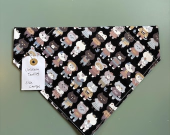 Pañuelo grande para perros que se coloca sobre el collar / Abertura para collar de 6,35 cm / Bufanda de tela hecha a mano para mascotas / Accesorio de uso diario para perros
