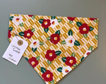 Pañuelo mediano para perro que se coloca sobre el collar / Abertura para collar de 5 cm / Bufanda de tela hecha a mano para mascotas / Accesorio de uso diario para perros