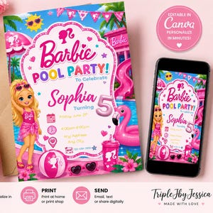 Op de afbeelding: Een roze en blauwe Barbie-thema zwembadfeest uitnodiging met de tekst "Barbie Pool Party!" en "Sophia 5 jaar". De uitnodiging toont een Barbie-illustratie, een zwembadscène en een roze flamingo. Een smartphone toont dezelfde uitnodiging.