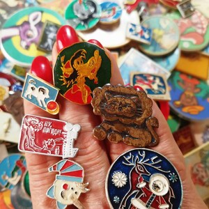 Lotto a sorpresa di spille a tema cartoni animati per bambini, animali delle fiabe, 20 pezzi casuali e 40 pezzi.