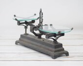Antique . French E L Force Cast Iron Balance Scale With Glass Trays 5kg Balance Scale