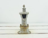 Vintage . Water Pump Vintage Hand Pitcher Pump Cast Iron Salvage Decor