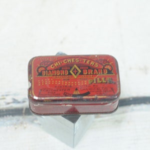 Antique 1907 Chi-Ches-Ters Chichesters Diamond Brand Tin Pill Box Apothecary Tin Medicine Tin
