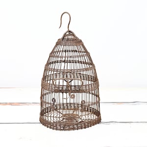 Vintage . Large Beehive Shaped Wire Birdcage Round Bird Cage Fabulous Patina
