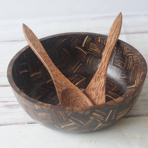 Vintage . Hand Made Bali CoCo Resin Coconut Shell Salad Bowl and Serving Pieces