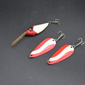 2 Vintage Fish Hook Lures Red and White Stripe, Japan Red White Diving Fish