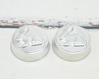 2 Vintage Bunny Rabbit Shaped Aluminum Tart, Jell-o, Cake, Candy Molds Easter