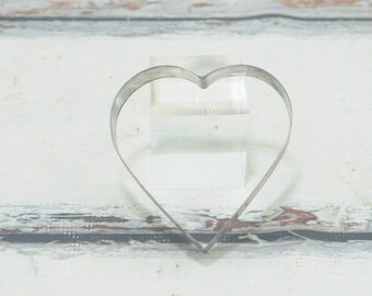 Vintage . Large Heart Shaped Cookie Cutter Pancake Cutter/Form  Primitive Rustic Tin Aluminum Cutter