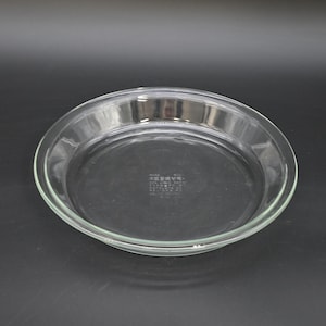 Vintage . Pyrex Pie Plate #209 #23 Baking Dish  9". #2