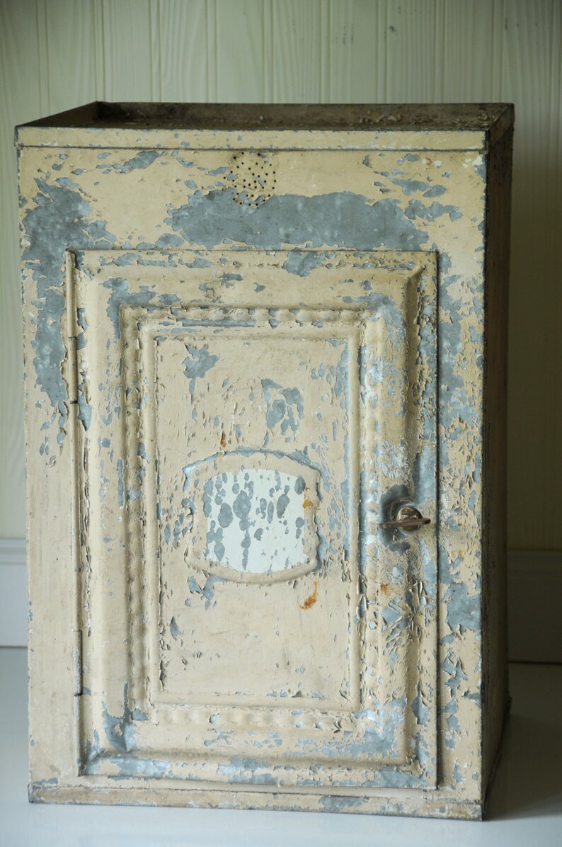 Vintage/Antique Bread Box Pie Safe Tin Pie Tin Chippy Etsy