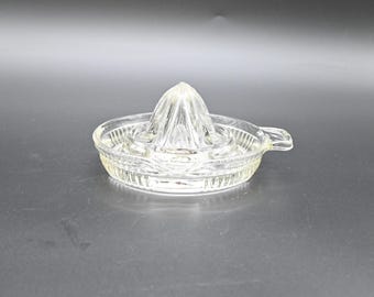 Vintage Heavy Clear Ribbed Glass Handled Juicer Reamer 5.75" EXC Cond #15