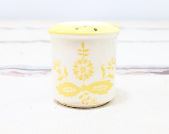 Vintage White porcelain/Ceramic Salt And Pepper Shakers Yellow Flowers Japan