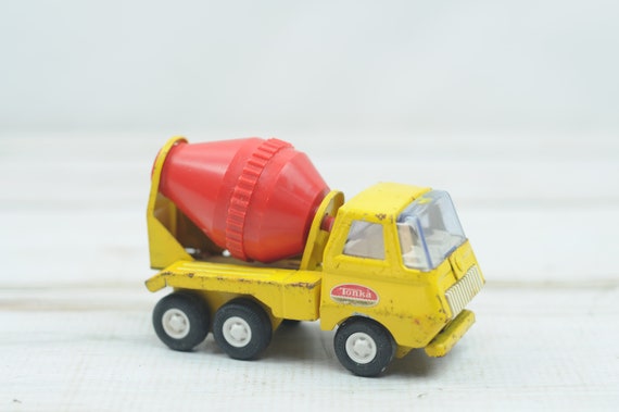 tiny tonka trucks